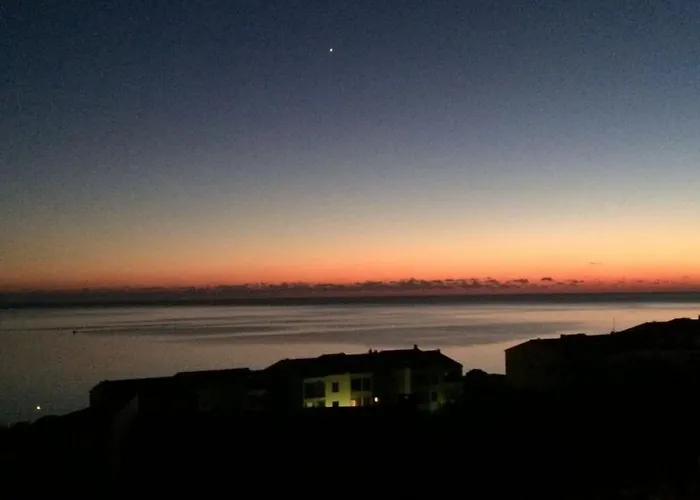 Location Corsica أجاكسيو